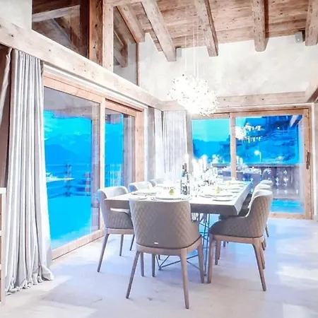It Is A Luxury Penthouse In The Village Of Apartmán